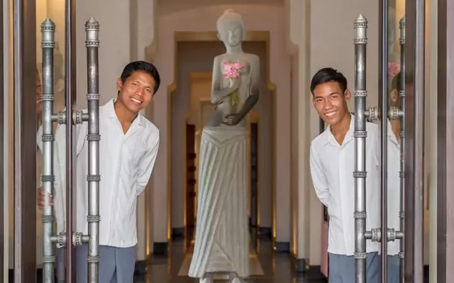 Luxury Tour from Siem Reap to Bangkok