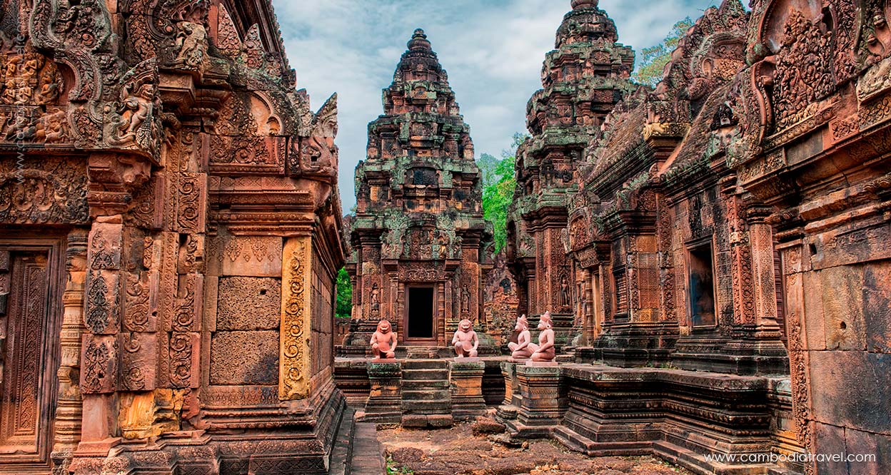 Cambodia-Siem-Reap-Banteay-Srei-Temple-2