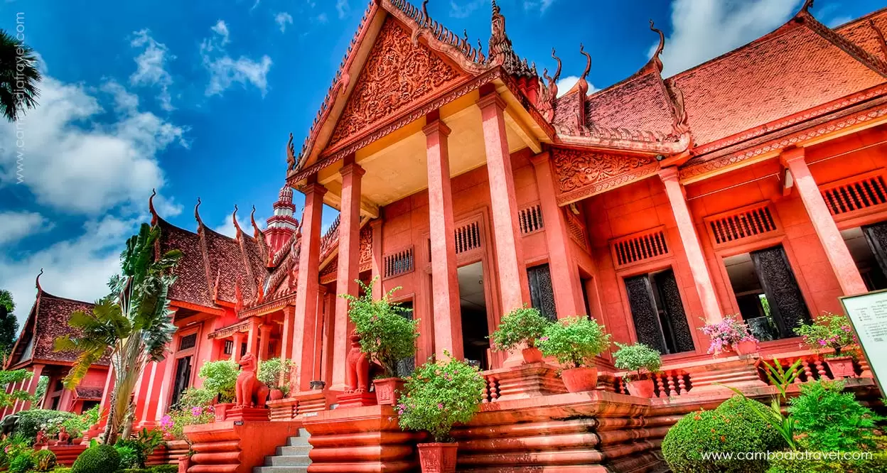 Cambodia-Phnom-Penh-Angkor-National-Museum-3
