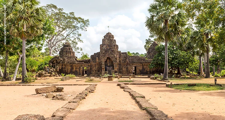 Cambodia-Phnom-Penh-Tonle-Bati-1
