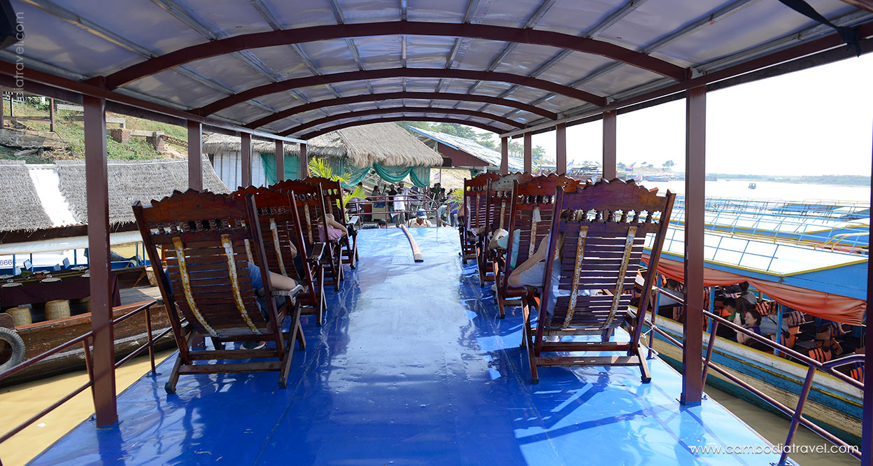 Cambodia-Siem-Reap-Tonle-Sap-Lake-13