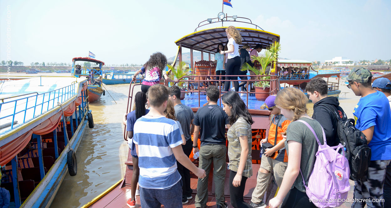 Cambodia-Siem-Reap-Tonle-Sap-Lake-17