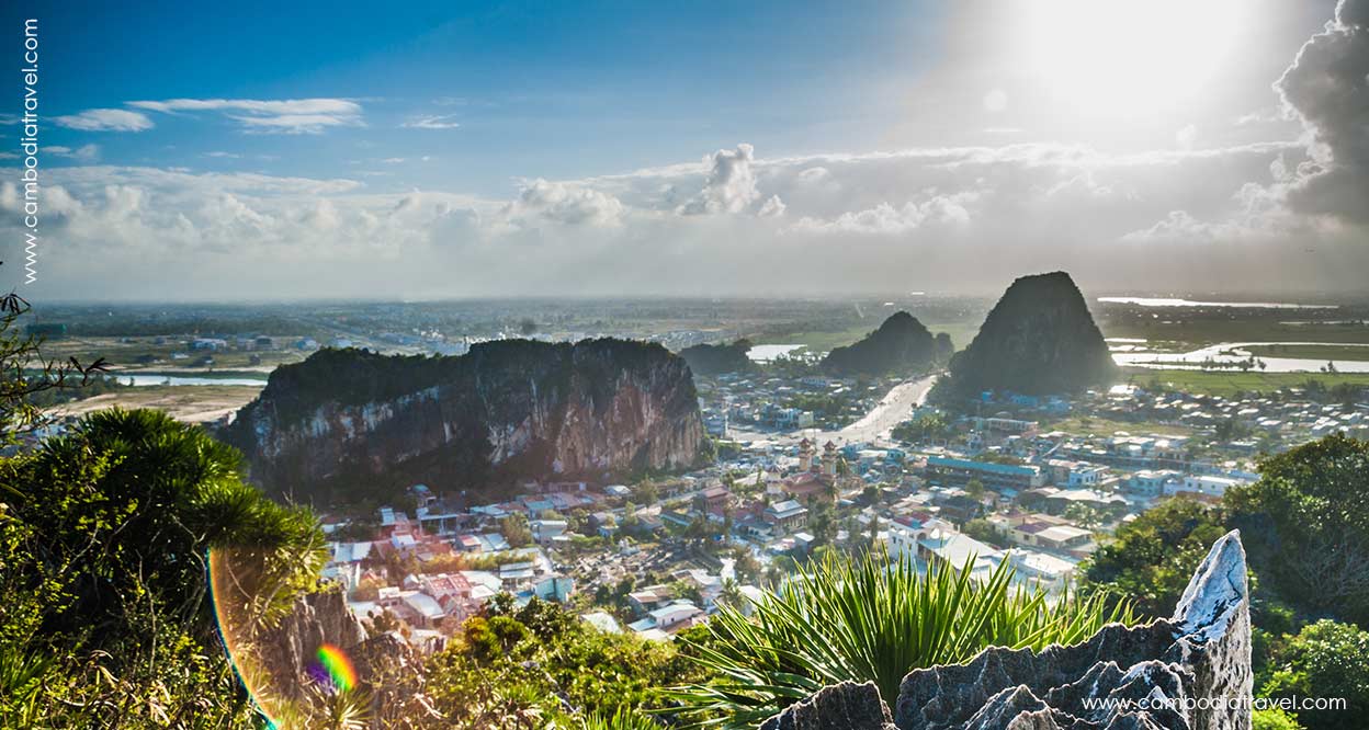 Combodia-Travel-Marble-Mountains,-Danang-1