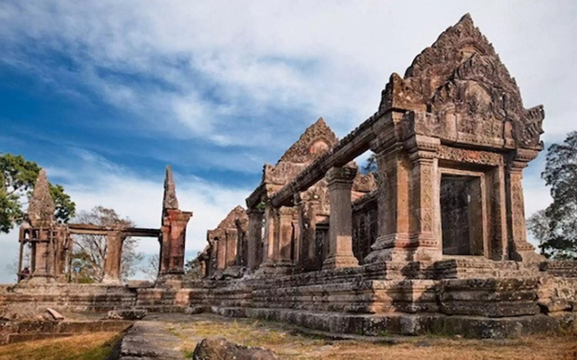 Explore Preah Vihear Temple 2 days