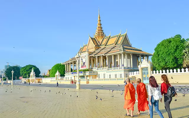 Top 5 Reasons You Should Visit Cambodia Now