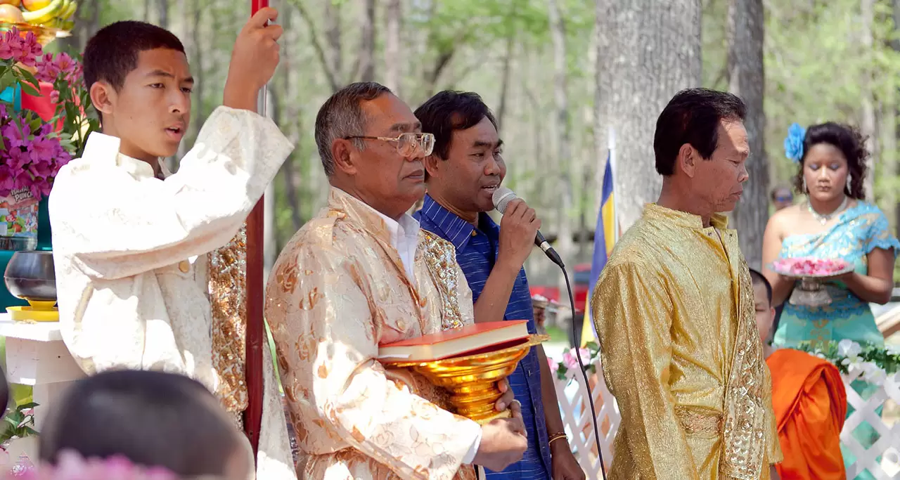 Traditional khmer wedding on sale clothes