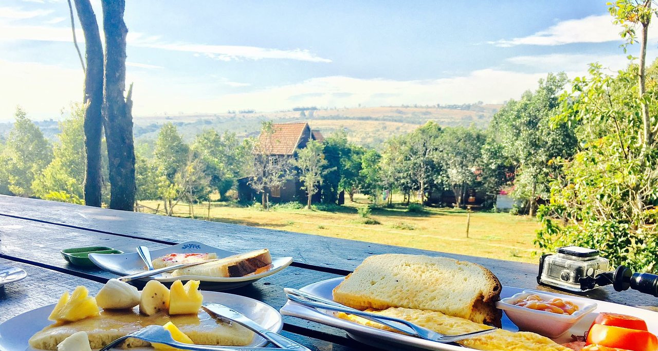 Enjoy breakfast at Nature Lodge in Mondulkiri. 