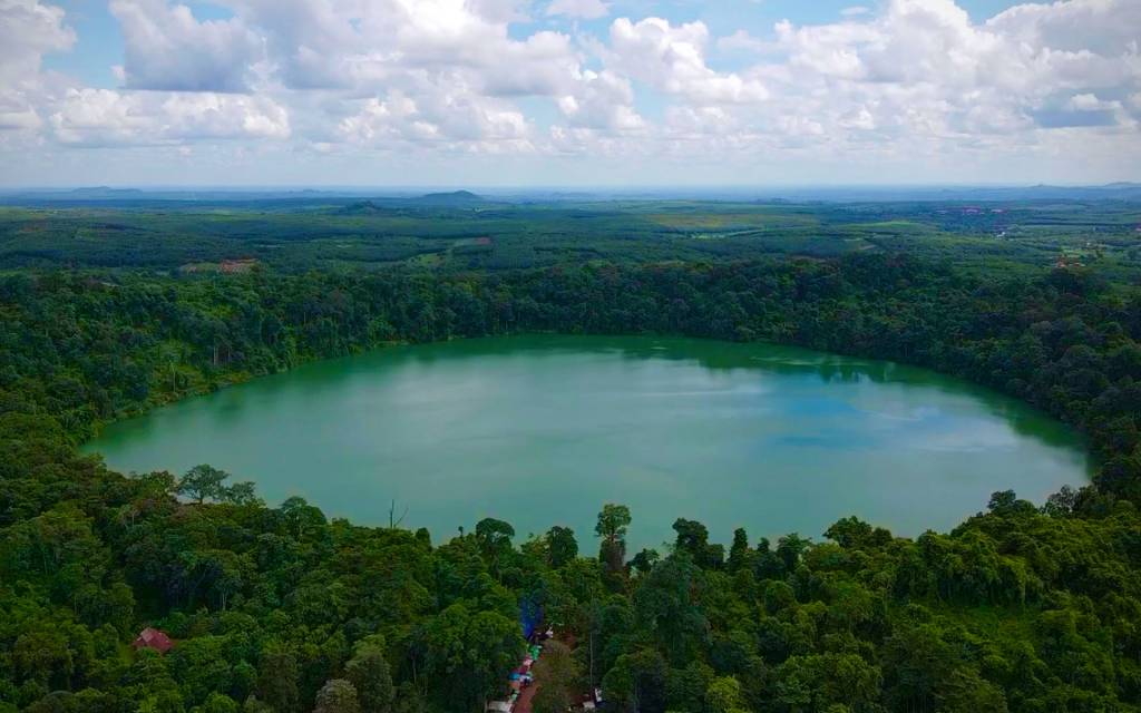 Yeak Loam Lake in Banlung ratanakiri province