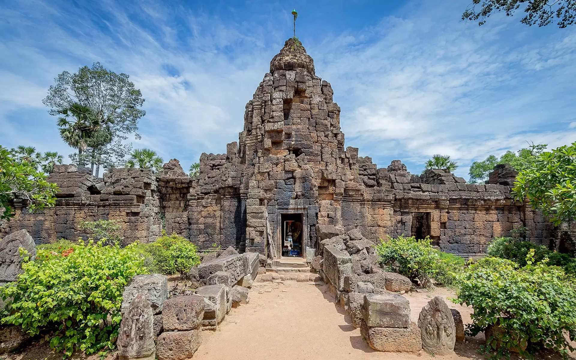 Tonle Bati temple in Phnom Penh